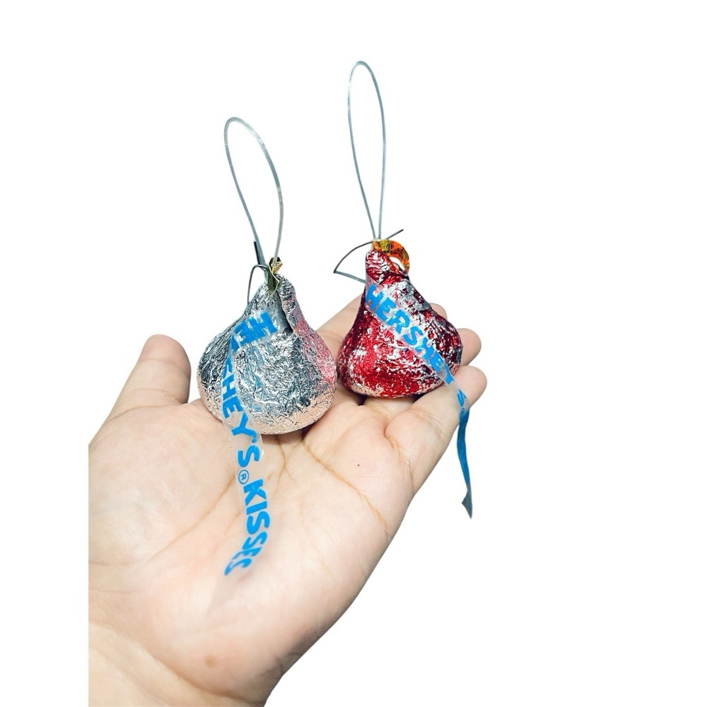 Vintage Hershey's Kisses Hallmark‎ Christmas Tree Ornaments -, silver, red